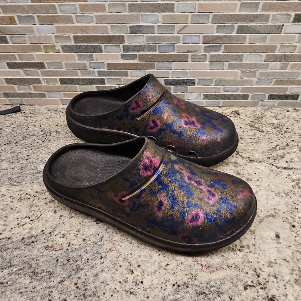 Oofos women's lightweight clogs shoes